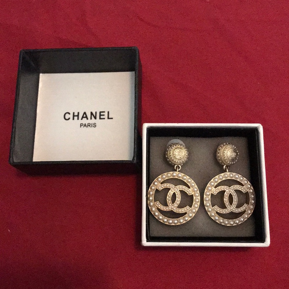 Authentic Chanel CC Pearl Drop Earrings